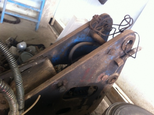 ขายรถแมคโคKOMATSU 200-2 พร้อมหัวเจาะ OKADA312