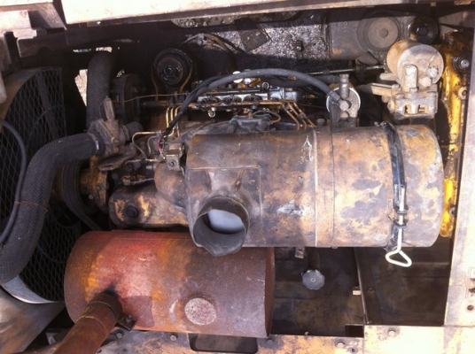 ขายรถแมคโคKOMATSU 200-2 พร้อมหัวเจาะ OKADA312