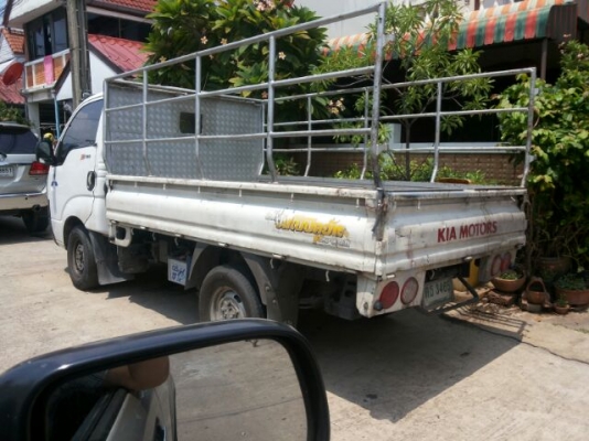 KIA 4 ล้อกลาง ปี 06 สวยเดิม คัสซีสวย 99,000 บาท( เครื่องต้องเช็ค )