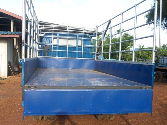 รถบรรทุก 6 ล้อ สภาพสวย เครื่อง 115 แรงมา พร้อมใช้งานครับ