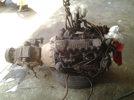 ขายครับเครื่องอีซูซุC240 พร้อมเกียร์เครื่องแน่น ไม่มีเลข ขาย 24000 บาท มาทดลองก่อนครับและจะถูกใจ