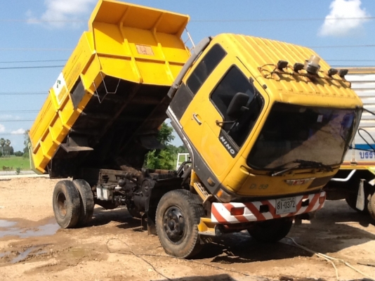 หกล้อดั้มดิน HINO FE เครื่องWO6E 165 แรงม้า