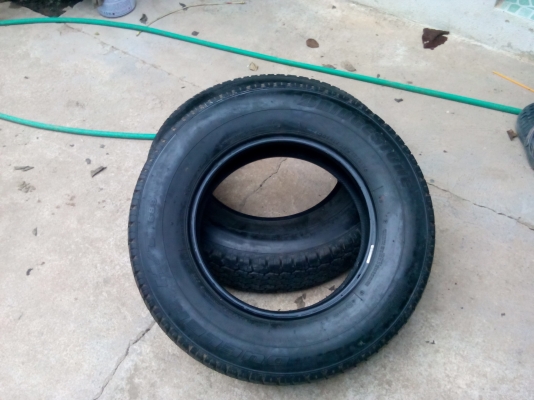 ยาง205r16ดอกยางลึกๆนิ้มๆ