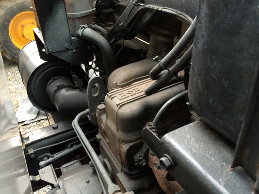 10ล้อหางปลาท้ายลาด230แรงCWM430M หางปลาทำใหม่..ปูไม้ใหม่