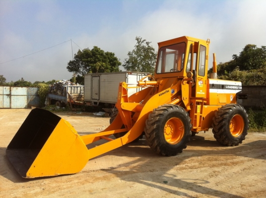 ขายรถตัก KOMATSU 510 มีหลายคัน ขายรถตัก KOMATSU 510 มีหลายคัน