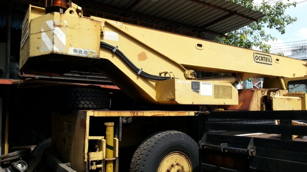 เครน25T 4ท่อน4ล้อ