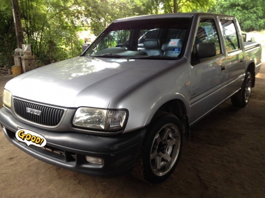 อิสุสุ ดราก้อน เครื่อง 2.5เทอร์โบ 4ประตู ประหยัดน้ำมันมาก ซื้อไปใช้ต่อคุ้มครับ