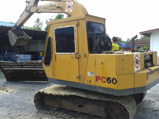 มาอีกแล้วรถพร้อมลุยงานKOMATSU PC 60-1 สภาพเก่านอก สีเดิมๆพร้อมใช้เ
