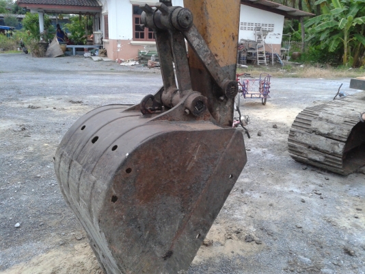 มาอีกแล้วรถพร้อมลุยงานKOMATSU PC 60-1 สภาพเก่านอก สีเดิมๆพร้อมใช้เ