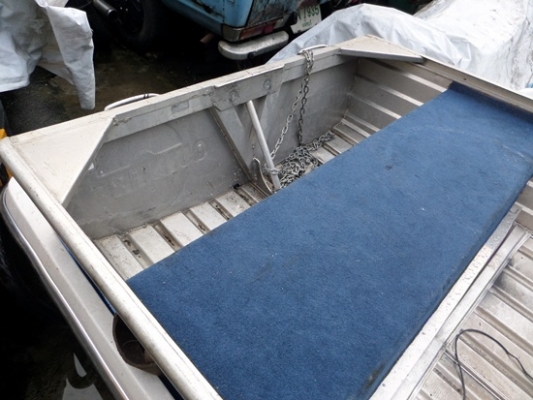 เรือปิเนียม QUINTREX 12 ฟุต