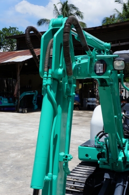 ขายรถขุด IHI 30J มีลายใส่หัวกระแทก ขายรถขุด IHI 30J มีลายใส่หัวกระแทก