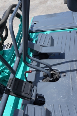 ขายรถขุด IHI 30J มีลายใส่หัวกระแทก ขายรถขุด IHI 30J มีลายใส่หัวกระแทก