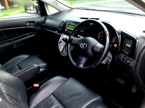 **ขาย Toyota Wish ปี04 รุ่นท็อปสุด มีSunroof 2.0Q Limited สีบรอนซ์เงิน วิ่งน้อย ออฟชั่นครบ รถบ้านแท้100\% สวย เดิม ไม่มีชนหนัก รถครอบครัวในราคาอีโคคาร์**มีรูป