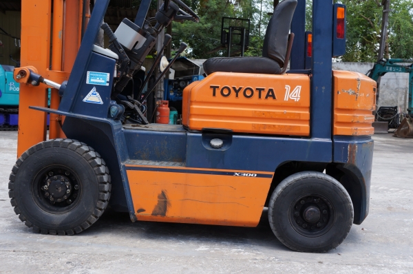 ขายรถยก TOYOTA 5FG14  เสาสูงปี๊ด 4.3 เมตร