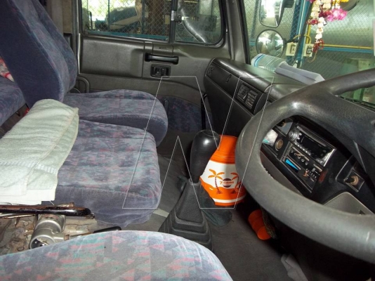 ขาย หัวลากนิสสันยูดี 320 แรง / ปี 49 /  ติดแก๊ส NGV 100\% 10 ถัง ระบบหัวฉีด