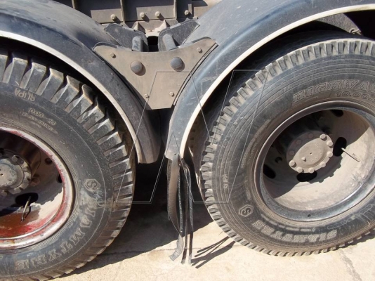 ขาย หัวลากนิสสันยูดี 320 แรง / ปี 49 /  ติดแก๊ส NGV 100\% 10 ถัง ระบบหัวฉีด