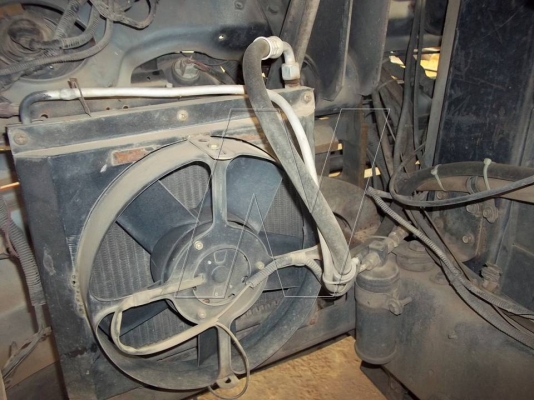 ขาย หัวลากนิสสันยูดี 320 แรง / ปี 49 /  ติดแก๊ส NGV 100\% 10 ถัง ระบบหัวฉีด