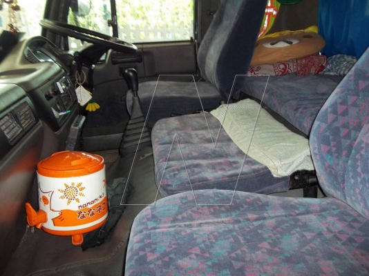 ขาย หัวลากนิสสันยูดี 320 แรง / ปี 49 /  ติดแก๊ส NGV 100\% 10 ถัง ระบบหัวฉีด