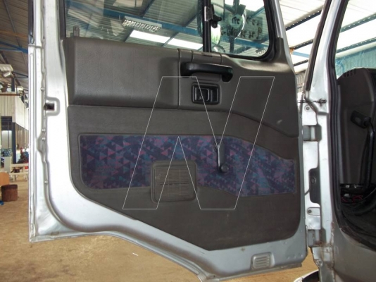 ขาย หัวลากนิสสันยูดี 320 แรง / ปี 49 /  ติดแก๊ส NGV 100\% 10 ถัง ระบบหัวฉีด