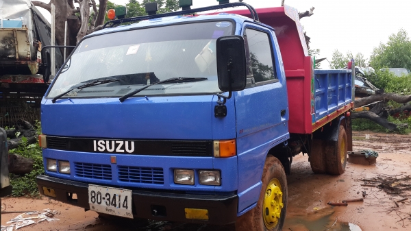 ขายดISUZU115ดั้มFหน้าหลังเกียร์สั้นปี38สภาพสวยพร้อมใช้โทร0843923995