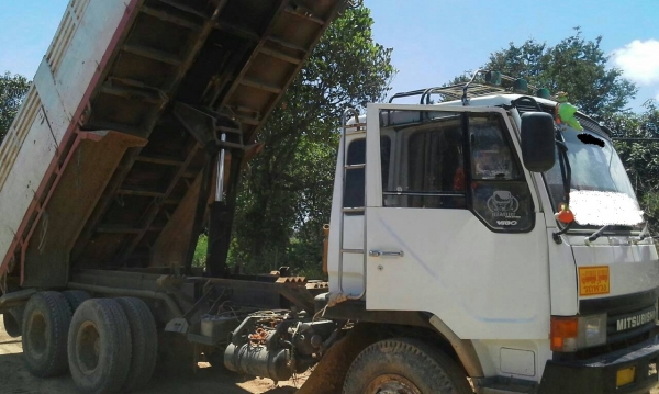 ขายดาวน์ MITSUBISHI TF6XXXXดั๊ม พระลาน สภาพสวยพร้อมใช้  ติดต่อได้ที่คุณ อ๊อฟ พิจิตร086-737-9991