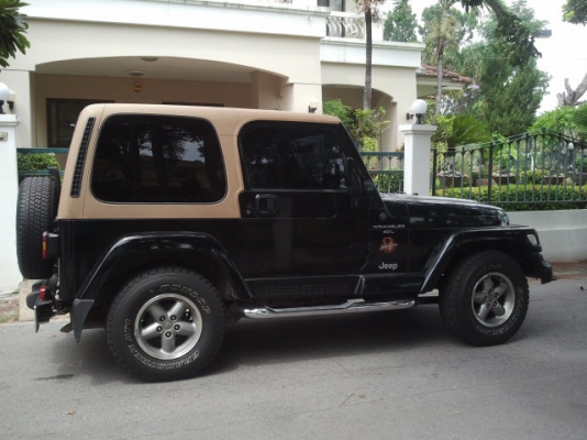 Jeep wrangler sahara