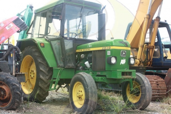 รถแทรกเตอร์เก่า-นอก JOHN DEERE ราคาถูก