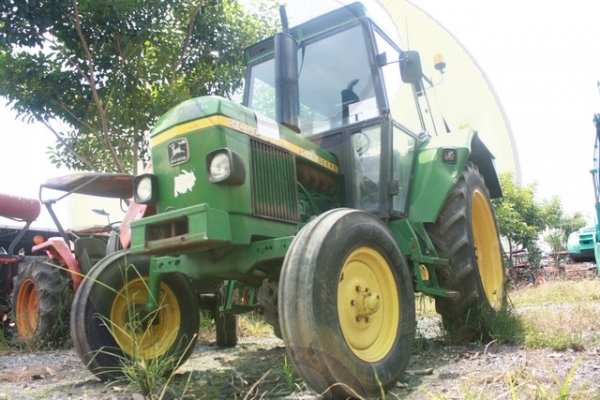 รถแทรกเตอร์เก่า-นอก JOHN DEERE ราคาถูก