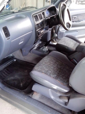 2002 TOYOTA, HILUX TIGER 2.5 E X-TRA CAB D4D (ABS /AIRBAG) โฉม X-TRA CAB สีบรอนซ์ เกียร์ธรรมดา