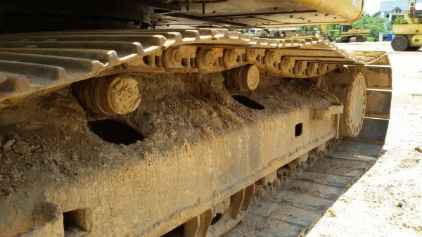 ขายเหมา 3คัน CAT3 20C สภาพสวยพร้อมใช้ ราคาต่อรองได้ ติดต่อได้ที่คุณ อ๊อฟ พิจิตร 086-737-9991