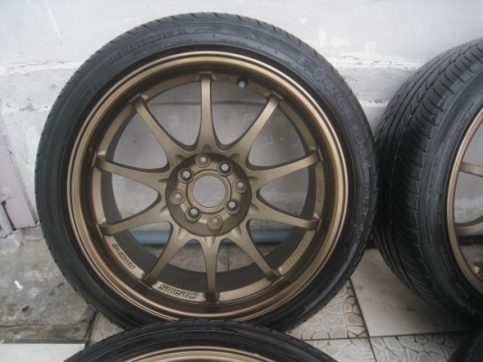 ขายล้อแม็กมือสอง CE28 งานcosmis 17"x7.5" พร้อมยางปี13 สนใจติดต่อเล็กคลองสามครับ 081-3747940