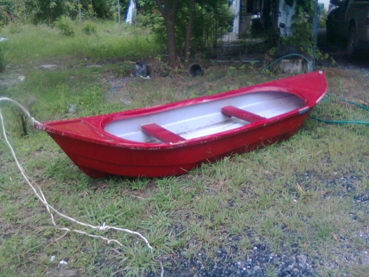 ขายเรือพายไฟเบอร์COMOSเก็บไว้ไม่ได้ใช้(ลดเหลือ3000)ล้างให้แล้วครับ