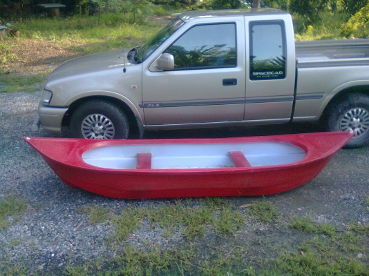 ขายเรือพายไฟเบอร์COMOSเก็บไว้ไม่ได้ใช้(ลดเหลือ3000)ล้างให้แล้วครับ