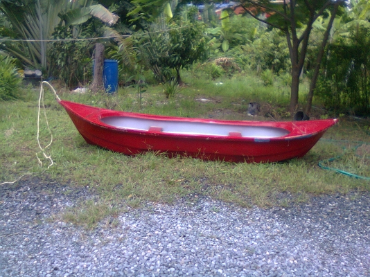 ขายเรือพายไฟเบอร์COMOSเก็บไว้ไม่ได้ใช้(ลดเหลือ3000)ล้างให้แล้วครับ