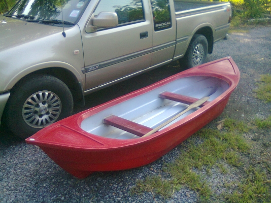 ขายเรือพายไฟเบอร์COMOSเก็บไว้ไม่ได้ใช้(ลดเหลือ3000)ล้างให้แล้วครับ