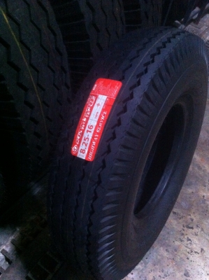 ยางรถบรรทุก 8.25R16 highway  เรเดียล ราคา 4500 บาท