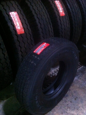 ยางรถบรรทุก 8.25R16 highway  เรเดียล ราคา 4500 บาท