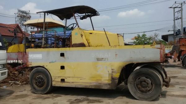 ขายเหมา 3คัน รถบด 9ล้อ 7ล้อ สภาพสวยพร้อมใช้ ติดต่อได้ที่คุณ อ๊อฟ พิจิตร 086-737-9991