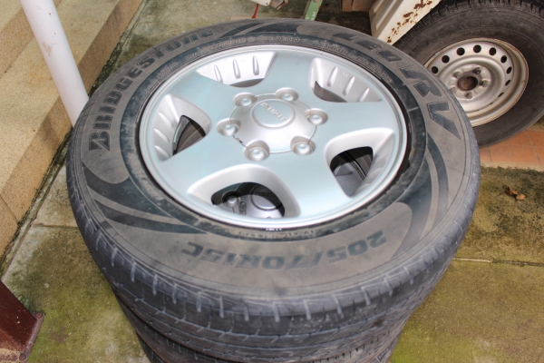 แม็กเดิม DMAX   5500  สนใจสอบถามได้