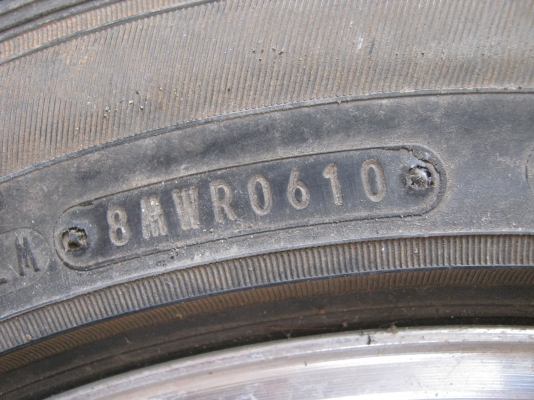 แม๊ก 17" 4-5/114 มี3 วงพร้อมยางดัลลอป  215-50 ปี 10  1คู่