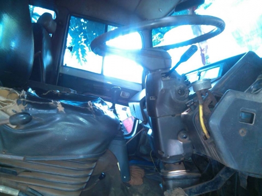 **380,000 บ.ต่อรอง**ขาย6ล้อ115ประกอบ NPR59L 4BD1-115HP เครื่องเดิมเกียร์เดิม FหลังHINO คานหน้าเดิม5น็อต พ.พาวเวอร์ สโลวกลาง เครื่องดีแน่น แรง เกียร์ดีไม่หลุด(เกียร์สั้น) ช่วงล่างคัสซีสวยเดิม ไม่ปะ ไม่ผุ กระบะปูพื้นเหล็ก คอกไม้เกษตรสภาพสวยยาว4.30ม. พื้นดีไ