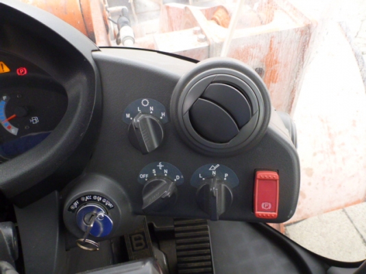 ขายรถตัก TCM ZW310-A