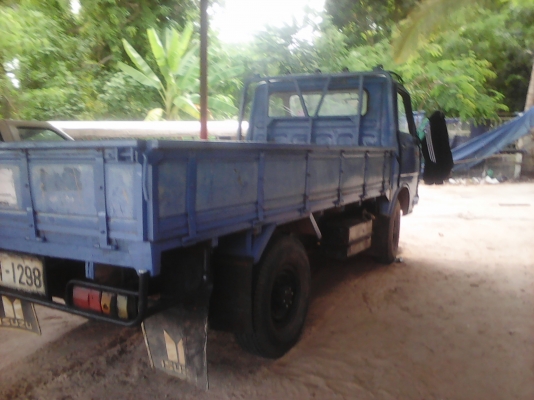 สีล้อ อีซูซุ 100แรง รถพร้อมใช้งาน ภาษีไม่ขาด ทะเบียนพร้อมโอน ราคา98,000บ