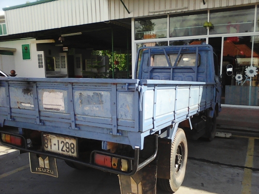 สีล้อ อีซูซุ 100แรง รถพร้อมใช้งาน ภาษีไม่ขาด ทะเบียนพร้อมโอน ราคา98,000บ