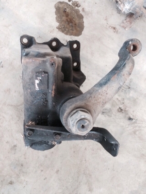 ขายเต้าพวงมาลัยรถฮีโน่ มิตซูและอีซูซุ มี12ตัวเหมาราคาตัวละ5,000บาท โทร0810367316