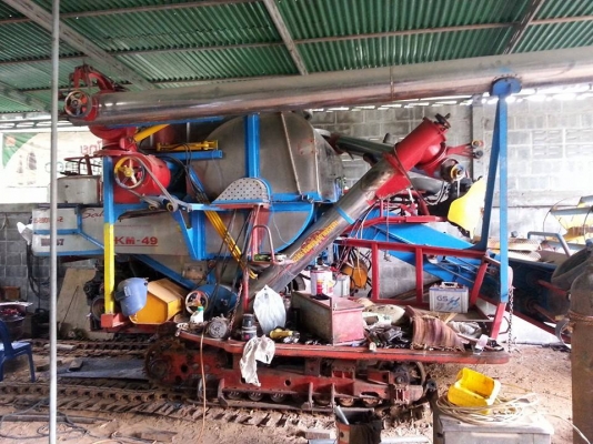 ขายรถเกี่ยวศักดิ์พัฒนา อุ้ม2.5ตัน ตัวเดิน10 ปั้ม23ไดกิ้น เครื่อง6HL1 เครื่องดี ช่วงล่างดี ทำงานเร็ว สภาพพร้อมใช้งาน สนใจโทร090-8588220คุณนะ ID:narong498 หรือwww.truck.in.th/498