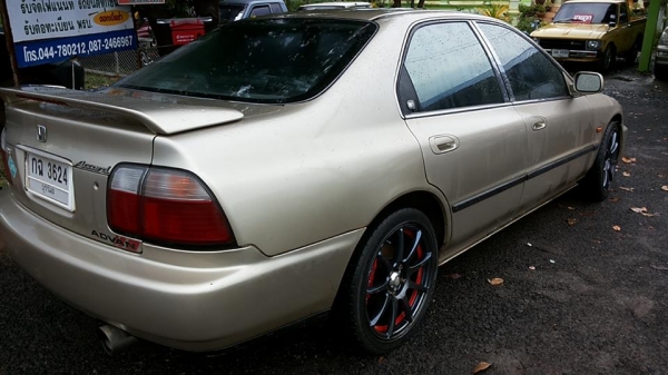 **134,000 บ.ต่อรอง**ขายรถเก๋งราคาเบาๆ HONDA ACCORD 2.2 V-TEC โฉมท้าย2ก้อน ปี39/96 ติดLPG (ลงเล่ม) เครื่องดีแน่น แรง ความร้อนปกติ น้ำไม่ดัน ฝาไม่รั่ว เกียร์AUTO เข้าง่ายไม่หลุด ช่วงล่างหนึบ ภายในสวย คอนโซลเต็ม พ.พาวเวอร์ ก.ไฟฟ้า ปรับข้างไฟฟ้า เบาะหนัง แอร์