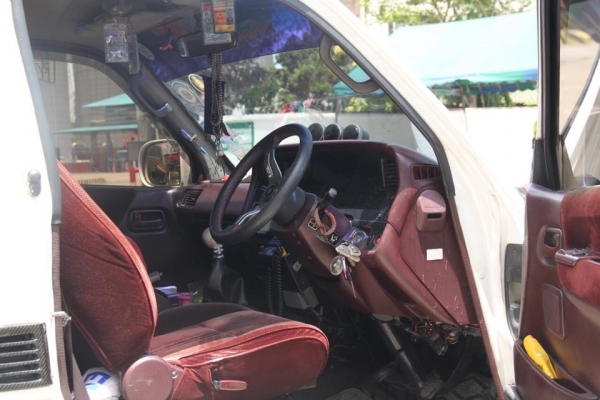 ขายรถตู้มือสอง