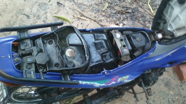 ขายมอไซด์ฮ้างไท YAMAHA JR120ปี40 สภาพเดิมๆ ต่อรองได้ใช้งานได้ปกติ มีเอกสารทะเบียนคู่มือครบสำเนาเจ้าของรถ โอนได้ทันที ขายมอไซด์ฮ้างไท YAMAHA JR120ปี40 สภาพเดิมๆ ต่อรองได้ใช้งานได้ปกติ มีเอกสารทะเบียนคู่มือครบสำเนาเจ้าของรถ โอนได้ทันที