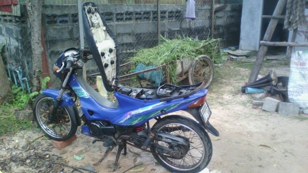 ขายมอไซด์ฮ้างไท YAMAHA JR120ปี40 สภาพเดิมๆ ต่อรองได้ใช้งานได้ปกติ มีเอกสารทะเบียนคู่มือครบสำเนาเจ้าของรถ โอนได้ทันที ขายมอไซด์ฮ้างไท YAMAHA JR120ปี40 สภาพเดิมๆ ต่อรองได้ใช้งานได้ปกติ มีเอกสารทะเบียนคู่มือครบสำเนาเจ้าของรถ โอนได้ทันที